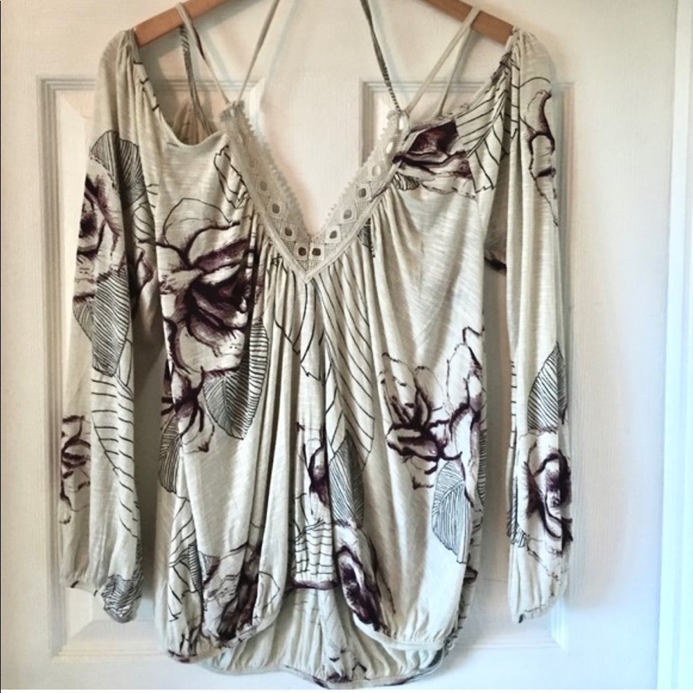 Free People Ivory V-neck Long sleeve top with purple floral print NWOT Size L